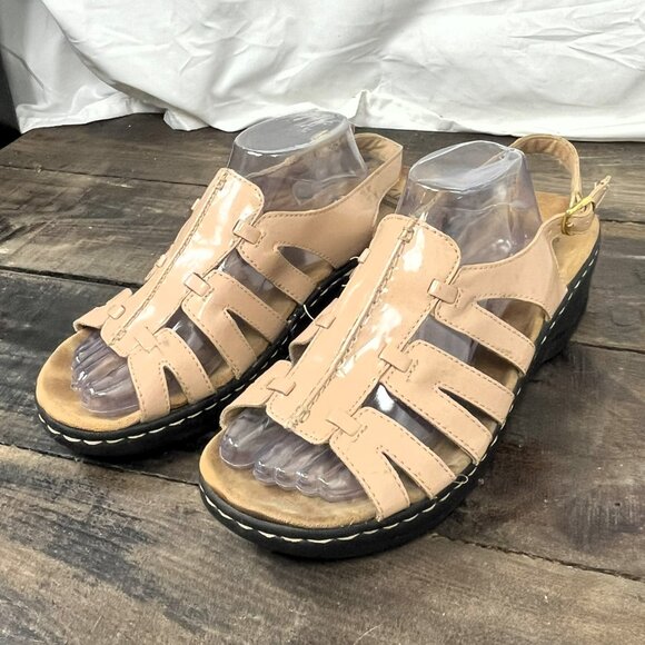 Clarks Collection Beige Patent Leather Lexi Marigold Wedge Open Toe Sandals 11W - Picture 3 of 10